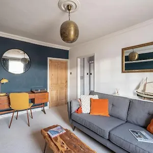 https://apt-beautiful-in.tophotelsbath.com