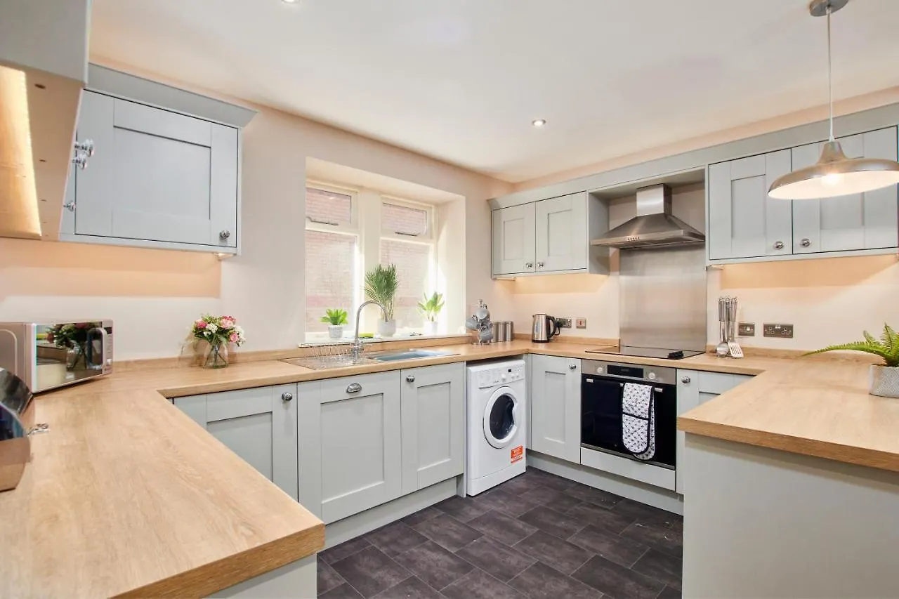 The Stunning Central Harrogate Abode - Sleeps 6